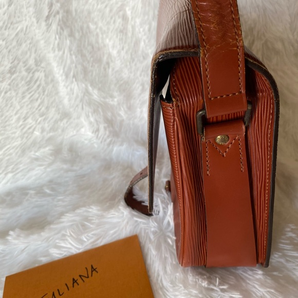 Cartouchiere crossbody bag MM - Picture 14 of 16